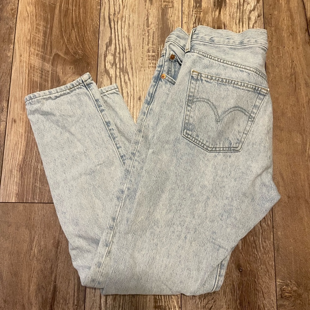 Levi’s vintage color jeans great condition